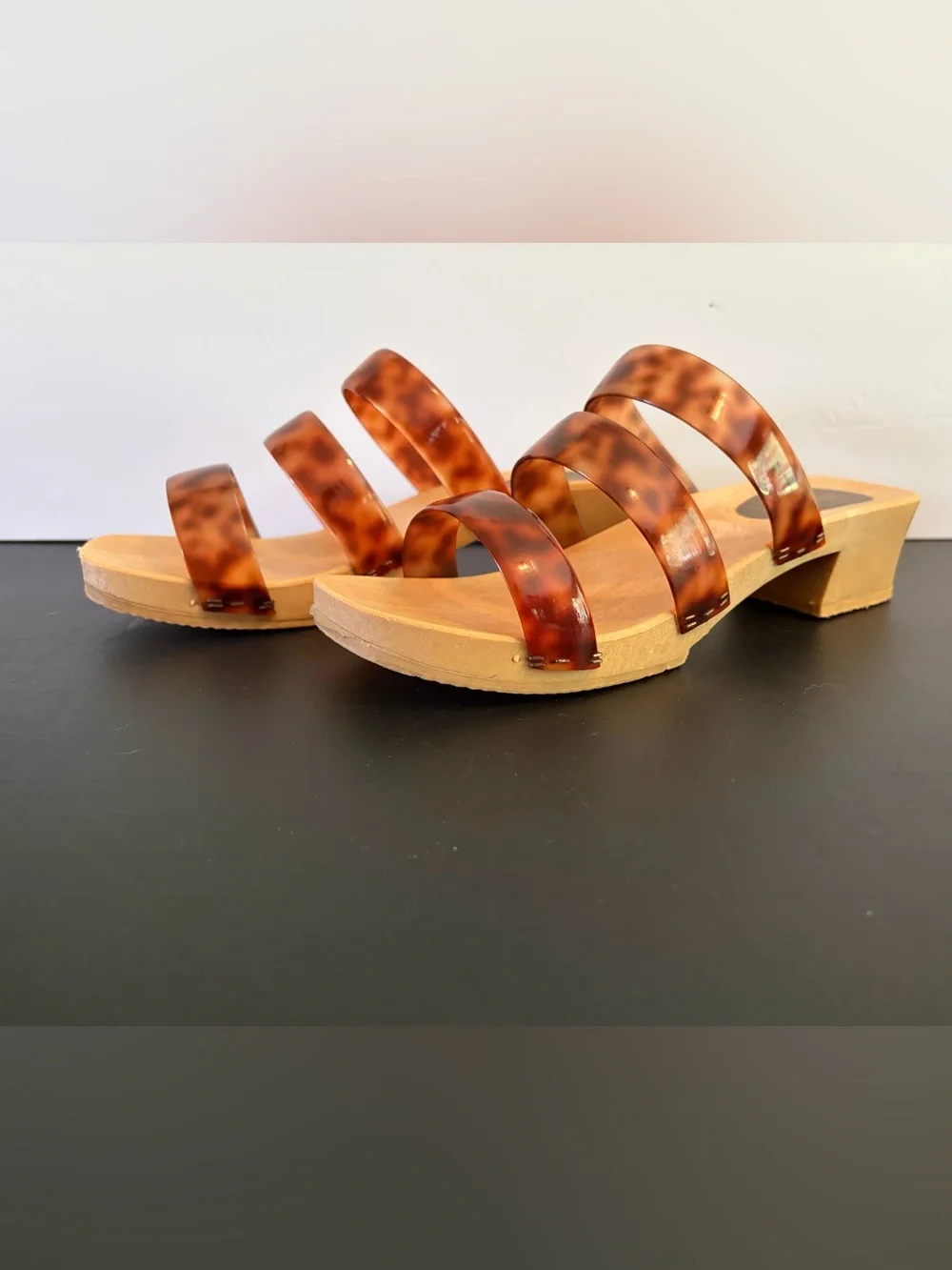 Vintage Italian made wooden slides with triple tortoiseshell Vinyl/Lucite Straps